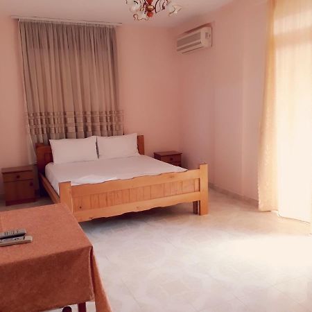 Hotel Blendi Durrës 外观 照片