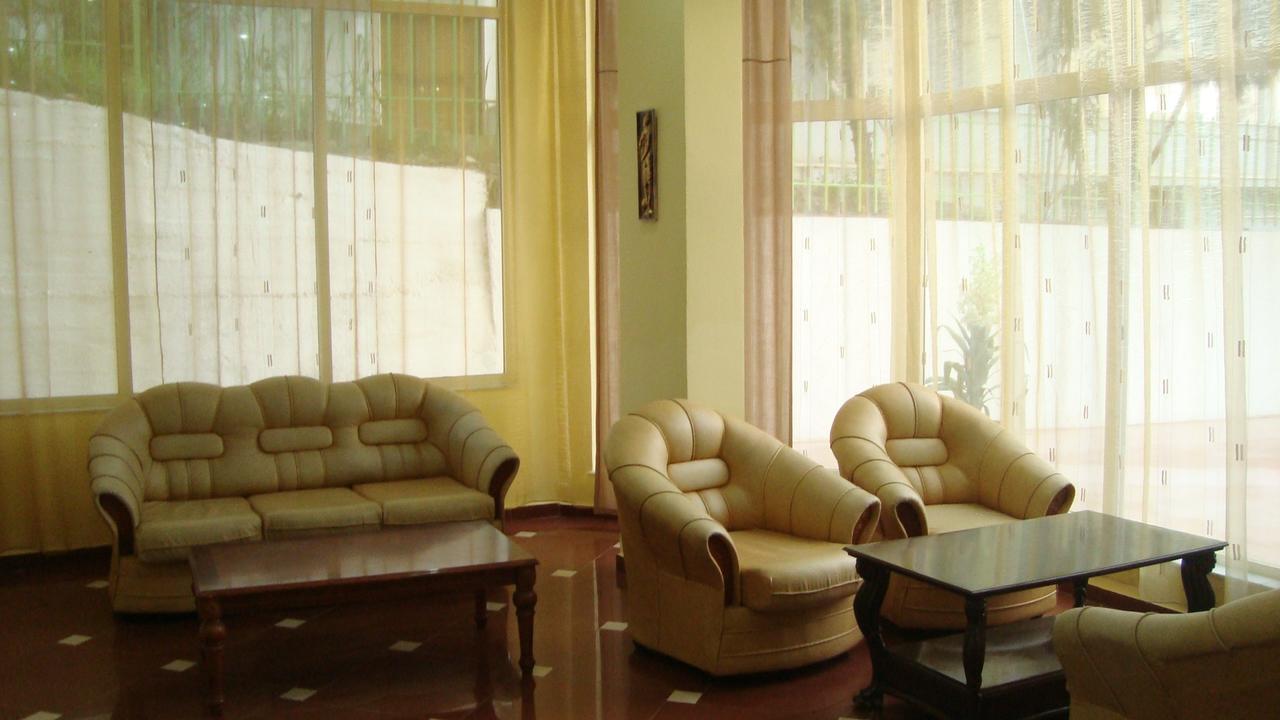 Hotel Blendi Durrës 外观 照片